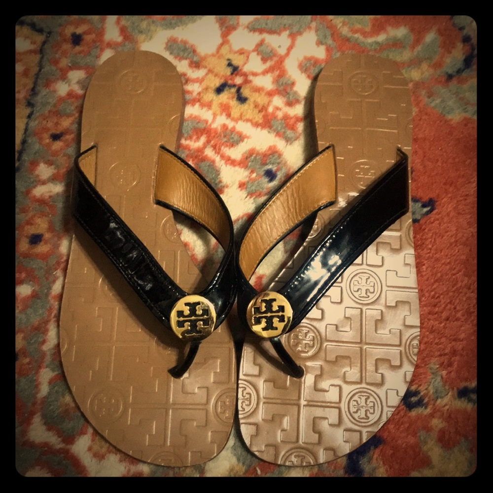 Tory Burch Leather thong sandal size 6M